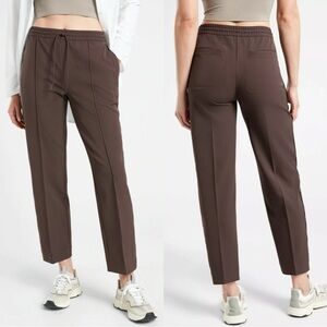 Athleta Women’s Endeavor Straight Leg Pant Pull On Mid Rise in Walnut Brown 0T